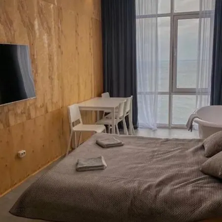 первая линия *