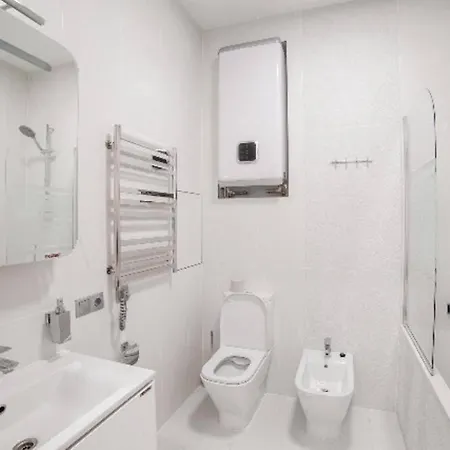 первая линия Apartment *