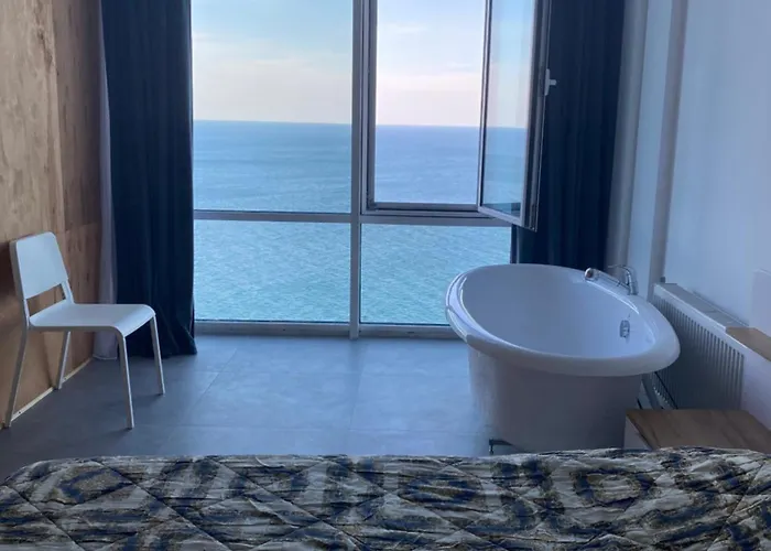 Appartement первая линия