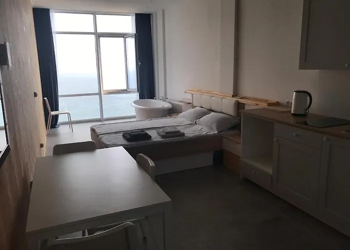 первая линия Apartamento